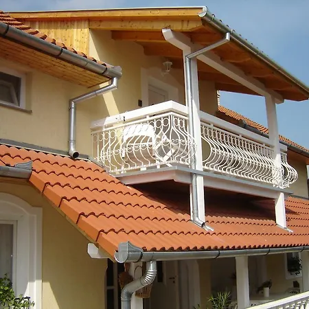Apartmanhaz Mediterran Appartamento Harkány