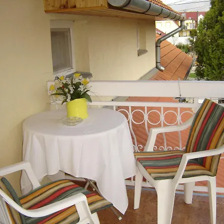 Apartmanhaz Mediterran Appartamento *