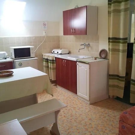 Apartmanhaz Mediterran Appartamento Harkány